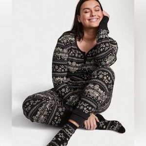 VICTORIA'S SECRET Thermal Long Pajama Set Black Fair Isle Snowflake Holiday L